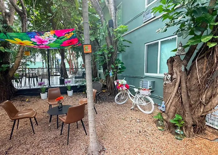 Atrium Hotel, Trademark Collection By Wyndham Miami Springs